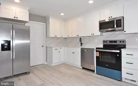 Kitchen - 516 Overbrook Dr, Salisbury, MD 21801 photo 2 of 2
