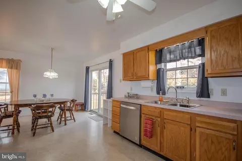 28194 Charter Ct, Salisbury, MD 21801 photo 13