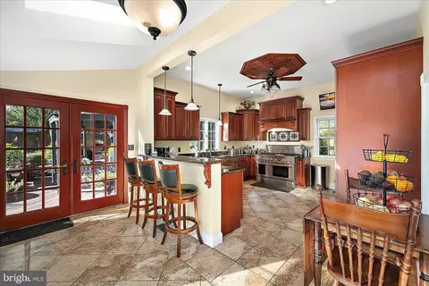 Kitchen - 302 Middle Blvd, Salisbury, MD 21801 photo 2 of 8