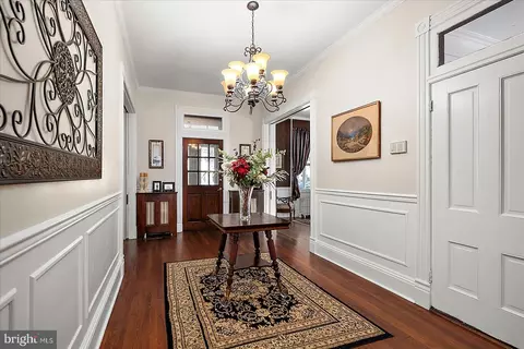 Entry Way - 302 Middle Blvd, Salisbury, MD 21801 photo 3 of 11