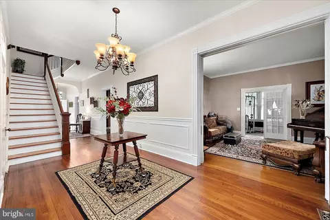 Entry Way - 302 Middle Blvd, Salisbury, MD 21801 photo 2 of 11