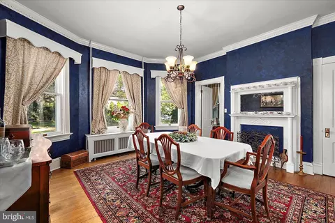 Dining - 302 Middle Blvd, Salisbury, MD 21801 photo 2 of 3