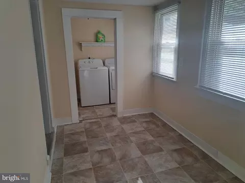 407 East St, Delmar, MD 21875 photo 8