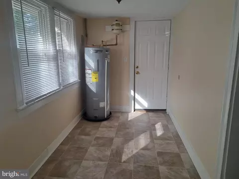 407 East St, Delmar, MD 21875 photo 9