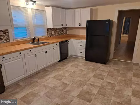 407 East St, Delmar, MD 21875 photo 6