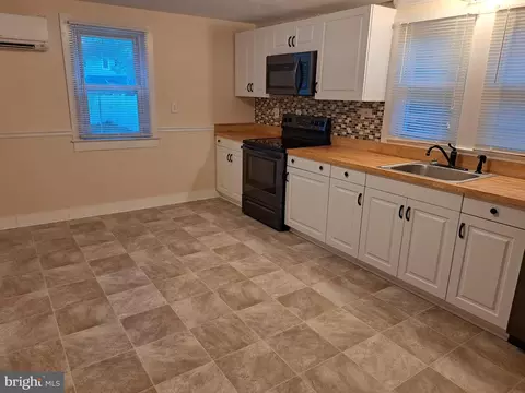 407 East St, Delmar, MD 21875 photo 7