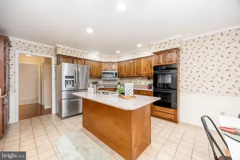 Kitchen - 4337 Sturbridge Dr, Salisbury, MD 21804 photo 3 of 5