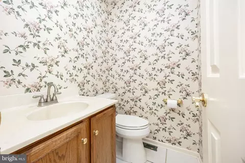 Bath - 4337 Sturbridge Dr, Salisbury, MD 21804 photo 2 of 6