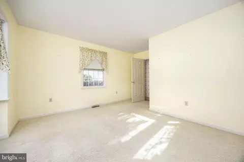 Bedroom - 4337 Sturbridge Dr, Salisbury, MD 21804 photo 4 of 9