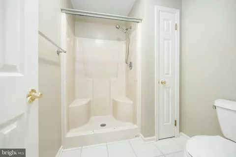 Bath - 4337 Sturbridge Dr, Salisbury, MD 21804 photo 1 of 6