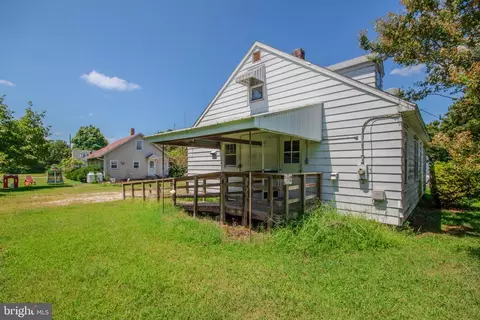Exterior - 605 4th St, Sharptown, MD 21861 photo 5 of 6