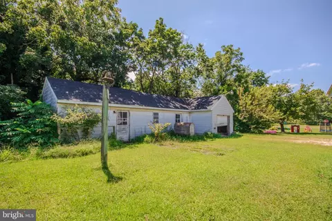 Exterior - 605 4th St, Sharptown, MD 21861 photo 6 of 6