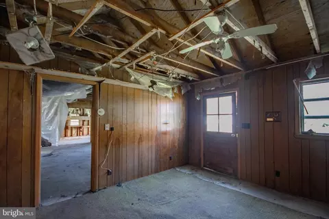 Entry Way - 605 4th St, Sharptown, MD 21861 photo 7 of 7