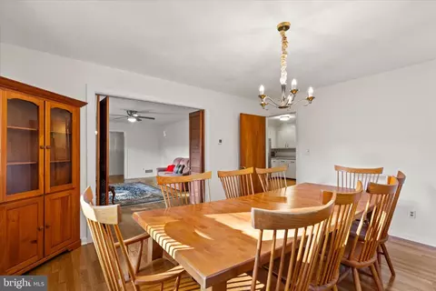 Dining - 625 Pine Bluff Rd, Salisbury, MD 21801 photo 3 of 3