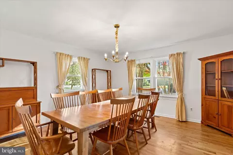 Dining - 625 Pine Bluff Rd, Salisbury, MD 21801 photo 1 of 3