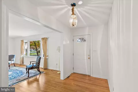 Entry Way - 625 Pine Bluff Rd, Salisbury, MD 21801 photo 1 of 3
