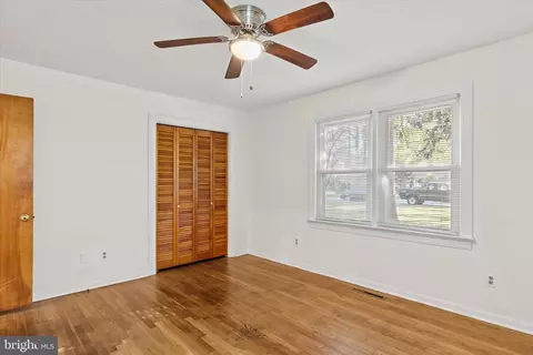 Bedroom - 625 Pine Bluff Rd, Salisbury, MD 21801 photo 4 of 5