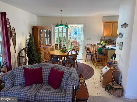 Dining - 211 Poplar St, Delmar, MD 21875 photo 1 of 1