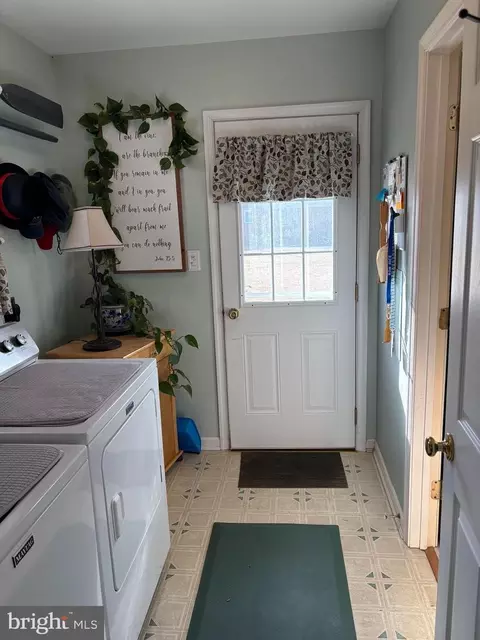 Other - 211 Poplar St, Delmar, MD 21875 photo 3 of 7