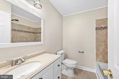 Bath - 26792 Porter Mill Rd, Hebron, MD 21830 photo 1 of 14