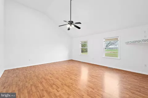 Living - 26792 Porter Mill Rd, Hebron, MD 21830 photo 4 of 7