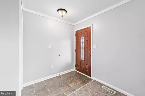 Entry Way - 26792 Porter Mill Rd, Hebron, MD 21830 photo 2 of 6