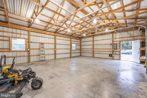 Entry Way - 26792 Porter Mill Rd, Hebron, MD 21830 photo 6 of 6