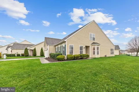 9175 Clubhouse Dr, Delmar, MD 21875