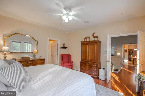 Bedroom - 7395 Cherry Walk Rd, Hebron, MD 21830 photo 2 of 11