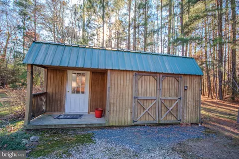 Exterior - 7395 Cherry Walk Rd, Hebron, MD 21830 photo 13 of 17
