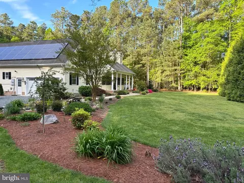 Exterior - 7395 Cherry Walk Rd, Hebron, MD 21830 photo 4 of 17