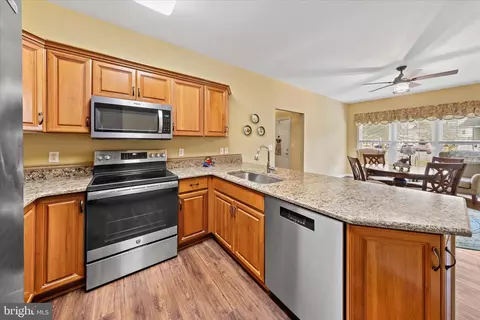 Kitchen - 1106 S Schumaker Dr, Salisbury, MD 21804 photo 2 of 4