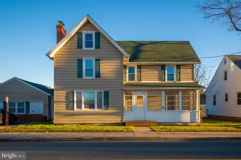 306 N Main St, Hebron, MD 21830