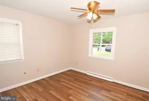 Bedroom - 612 Regency Dr, Salisbury, MD 21804 photo 3 of 9