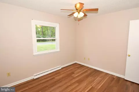 Bedroom - 612 Regency Dr, Salisbury, MD 21804 photo 4 of 9