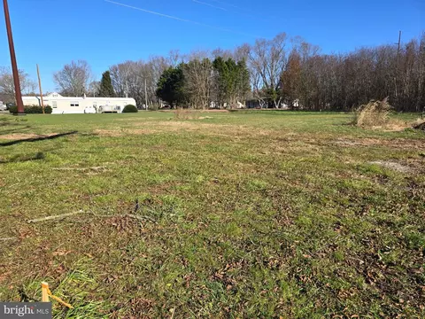 7455 Market St, Willards, MD 21874