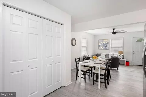 Entry Way - 902 Hanson St, Salisbury, MD 21801 photo 2 of 10