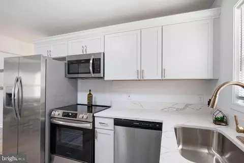 Kitchen - 902 Hanson St, Salisbury, MD 21801 photo 1 of 1