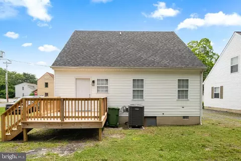 Exterior - 902 Hanson St, Salisbury, MD 21801 photo 1 of 3