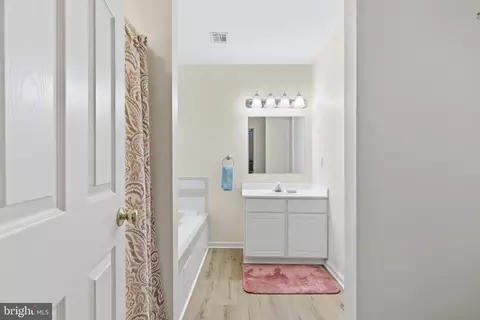Entry Way - 28180 Pathfinder Ct, Salisbury, MD 21801 photo 3 of 3