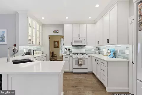 Kitchen - 28180 Pathfinder Ct, Salisbury, MD 21801 photo 2 of 3