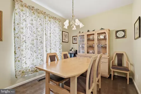 Dining - 28180 Pathfinder Ct, Salisbury, MD 21801 photo 1 of 2