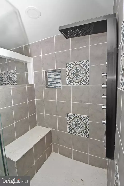 Bath - 1201 Shawnee Ave, Salisbury, MD 21801 photo 1 of 2