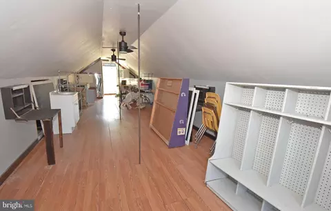 Entry Way - 1201 Shawnee Ave, Salisbury, MD 21801 photo 7 of 8