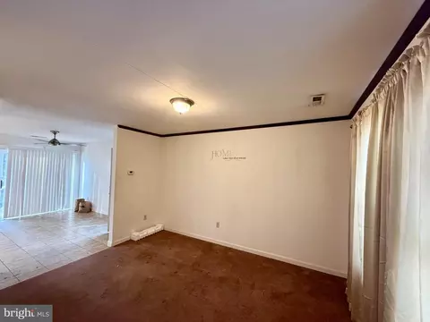 Living - 508 Christopher St, Salisbury, MD 21804 photo 1 of 2