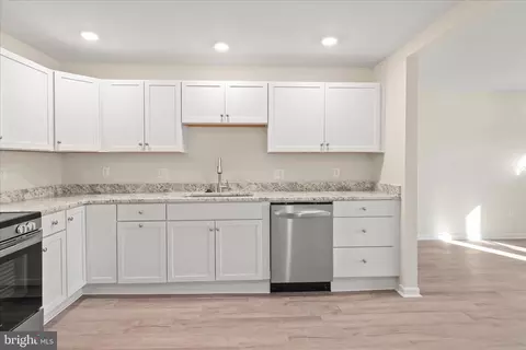 Kitchen - 800 East Rd, Salisbury, MD 21801 photo 3 of 3