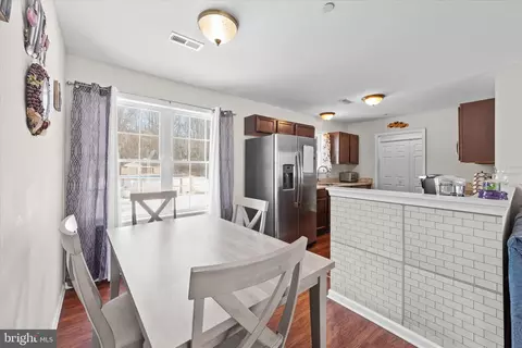 Dining - 9019 Stage Rd, Delmar, MD 21875 photo 1 of 2