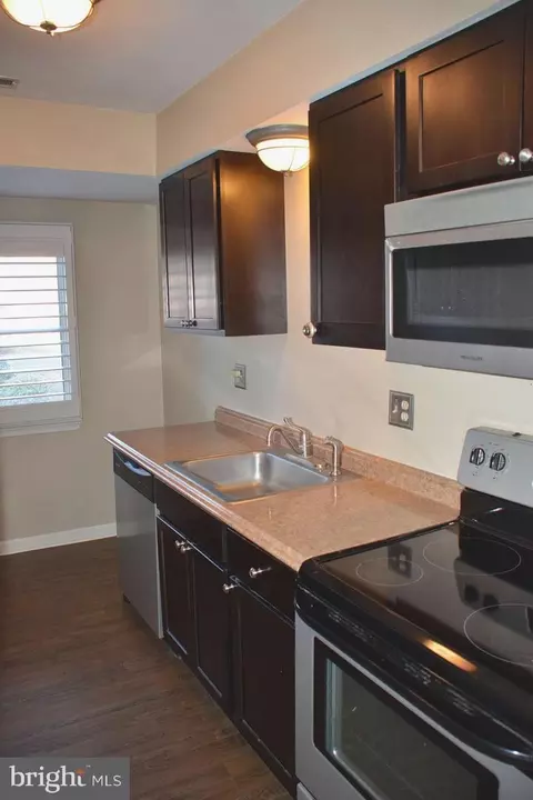 Kitchen - 1026 Heron Ct, Salisbury, MD 21804 photo 1 of 2
