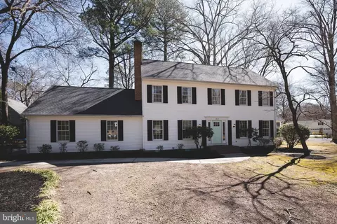 1817 W Clear Lake Dr, Salisbury, MD 21804