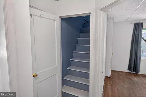 Entry Way - 316 S Haven Ave, Salisbury, MD 21804 photo 4 of 8